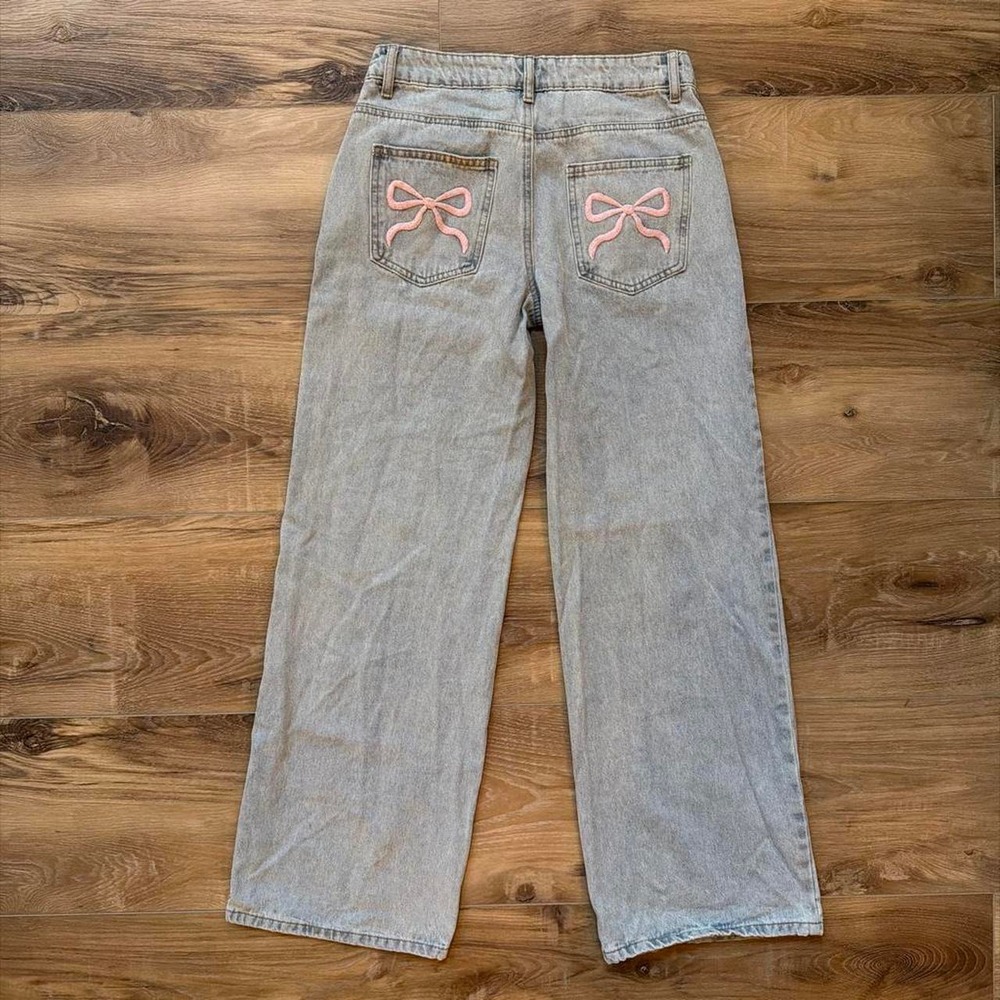 Edikted‎ Jeans Women's S Pink Bow Light Wash Straight Leg Denim Y2K Concert